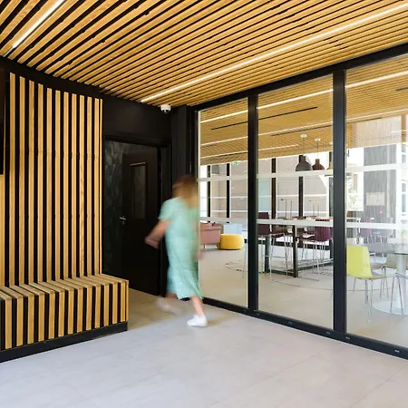 Sweetly Alexandrin Aparthotel