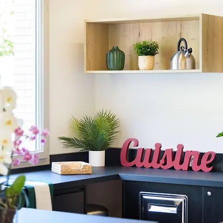 Aparthotel Sweetly Alexandrin 3*